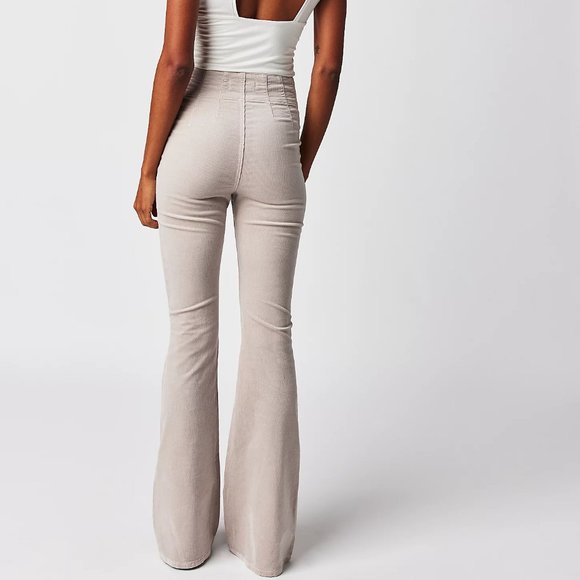 NWT Free People Jayde Flare Jeans in mushroom 492sn - Picture 6 of 10